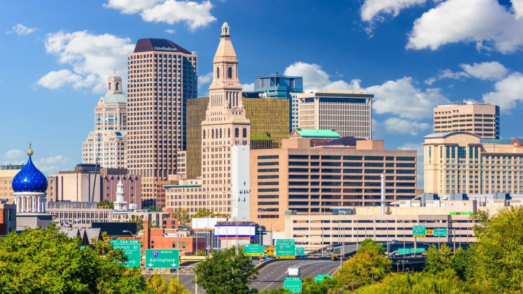 Hartford, Connecticut, USA downtown city skyline.