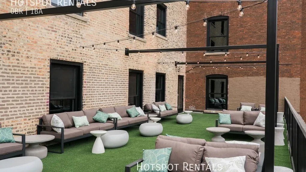 rooftop of apartment in chicago