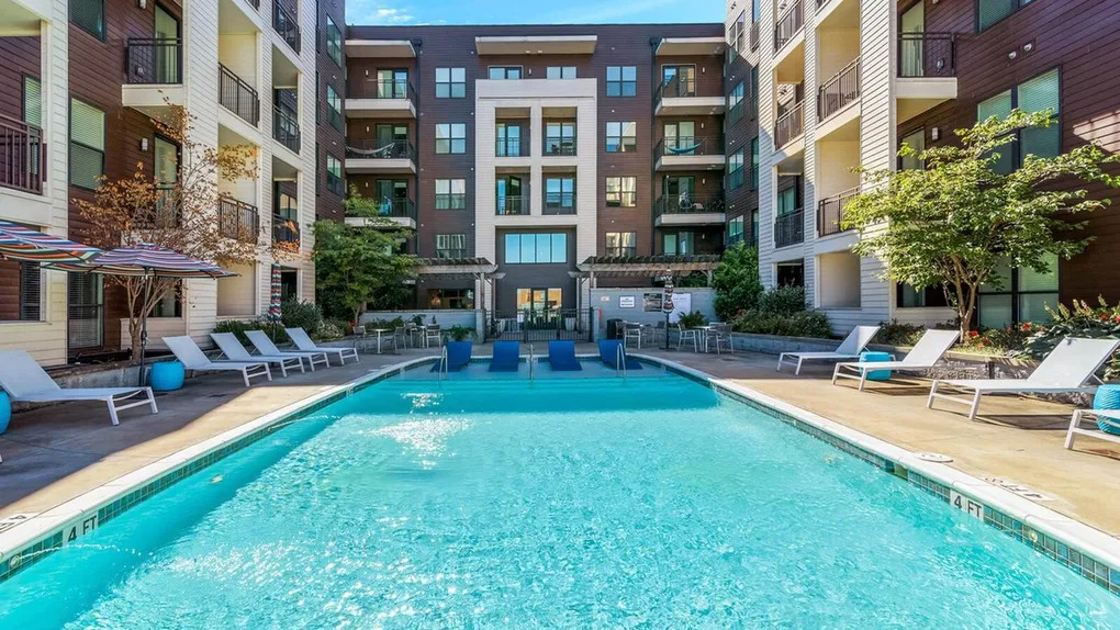 exterior pool